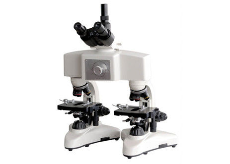 गुणवत्ता  White Forensic Comparison Microscope 40X 100x Magnification Microscope कारखाना